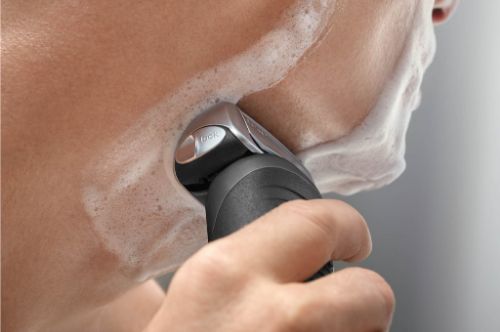 Braun Series 7, Philips 9000 en Remington R9 beste scheerapparaat test AD