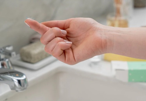 Beste maandlenzen. Goede contactlenzen om een maand zonder problemen te dragen