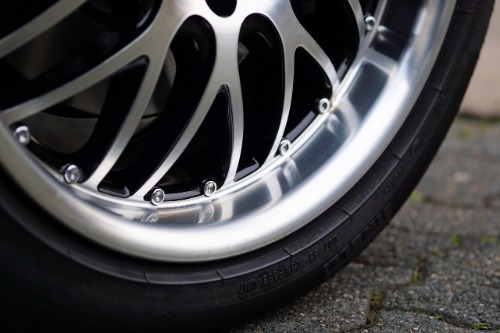 Beste autovelgen (zowel aluminium velgen als stalen velgen voor de auto)
